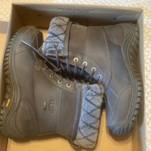UGG Adirondack Boot Luxe Quilt
